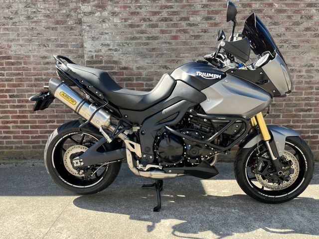 triumph - tiger-1050-se