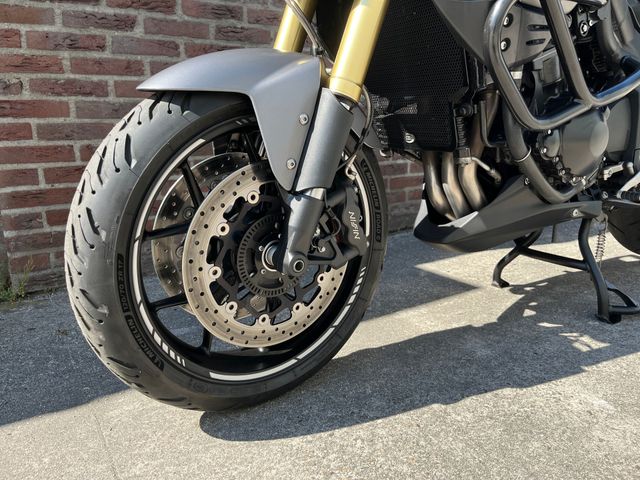 triumph - tiger-1050-se