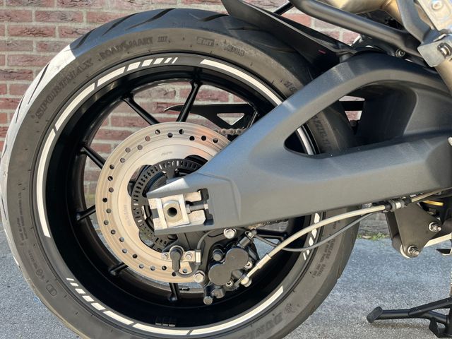 triumph - tiger-1050-se