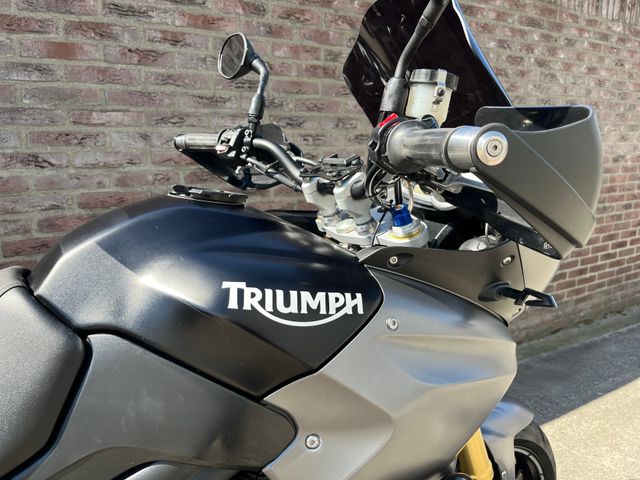 triumph - tiger-1050-se