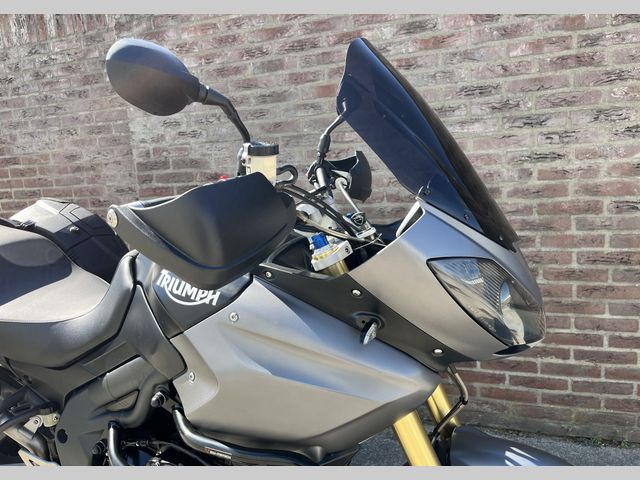 triumph - tiger-1050-se