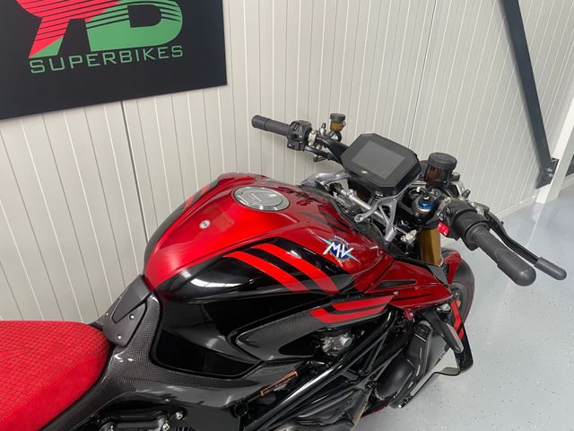 mv-agusta - rush-1000
