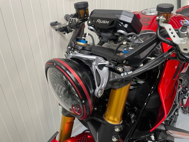 mv-agusta - rush-1000