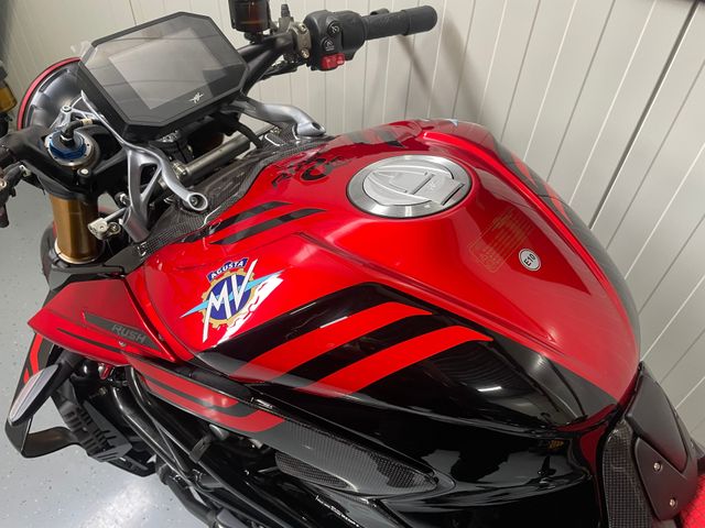 mv-agusta - rush-1000