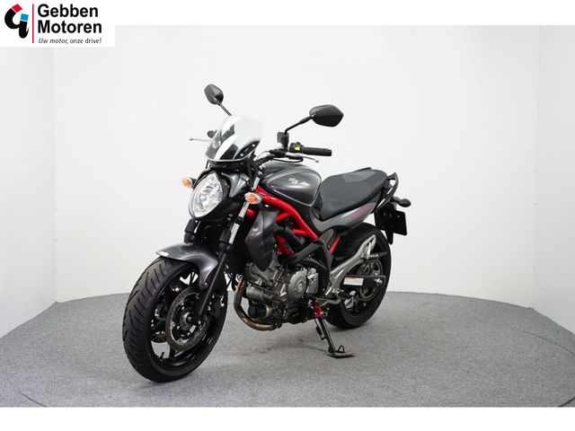suzuki - sfv-650-gladius-abs