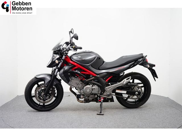 suzuki - sfv-650-gladius-abs