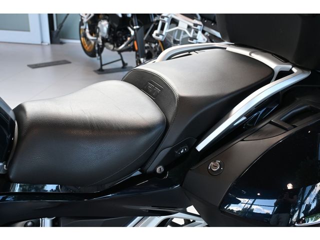 bmw - r-1200-rt