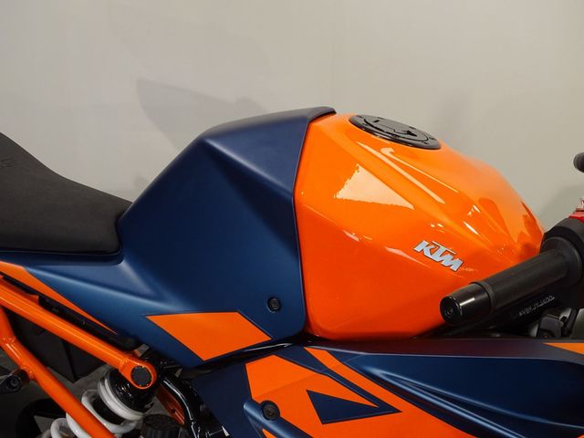 ktm - rc-390
