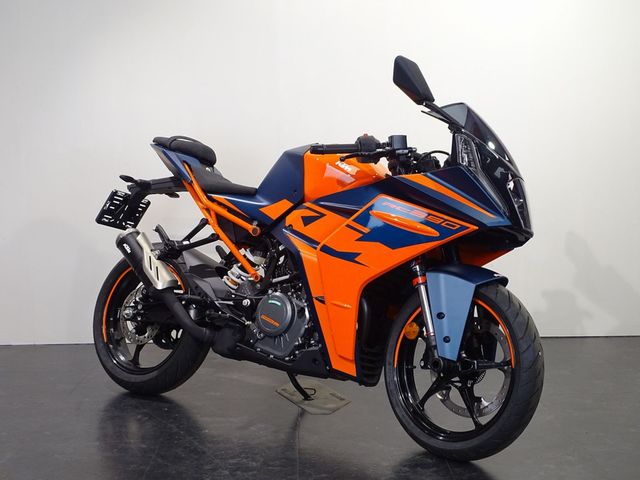 ktm - rc-390