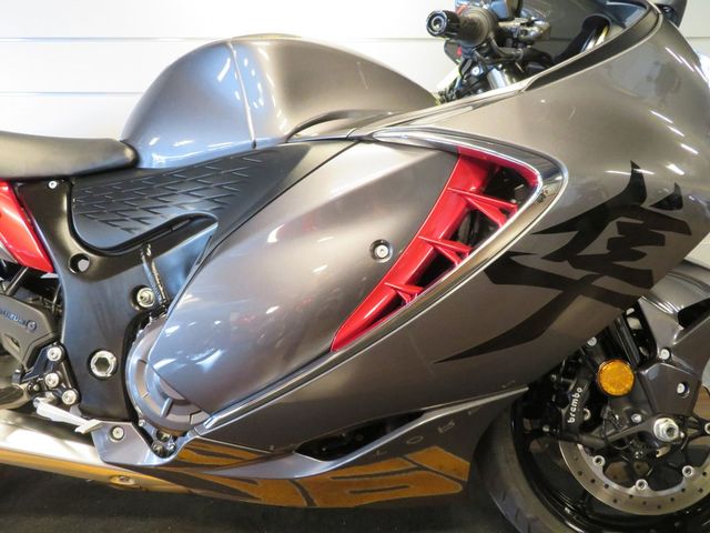suzuki - gsx-1300-r