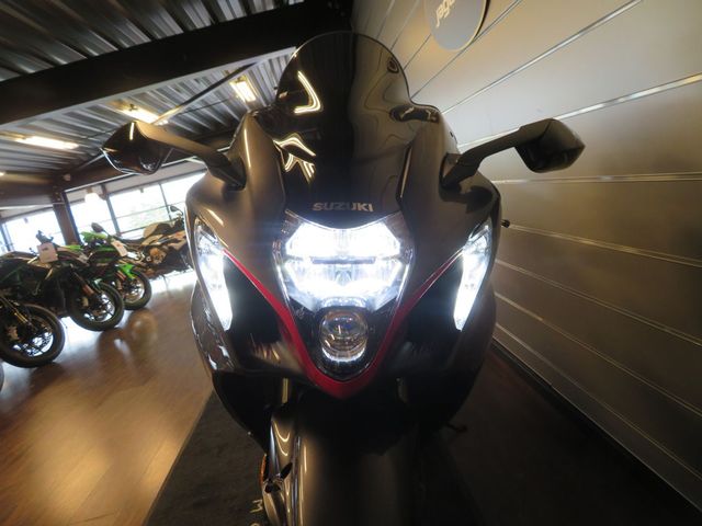 suzuki - gsx-1300-r