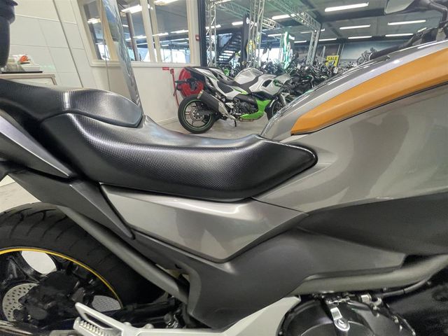 honda - nc-700-s-c-abs