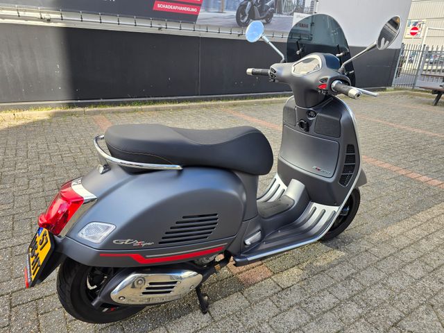 vespa - gts-300-super-sport