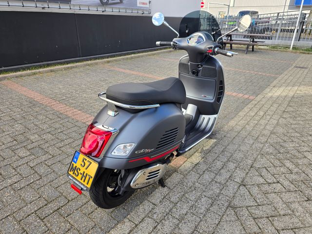 vespa - gts-300-super-sport