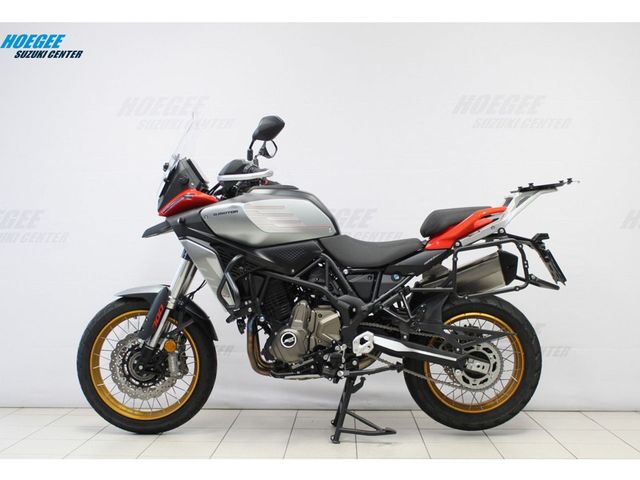 QJMOTOR - srt-700-x-touring