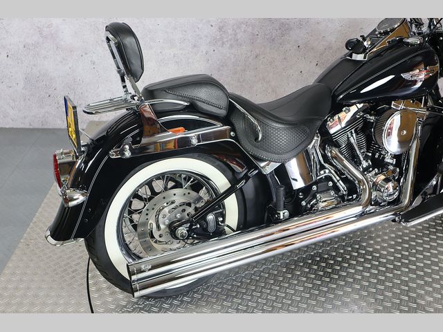 harley-davidson - softail-deluxe-flstn