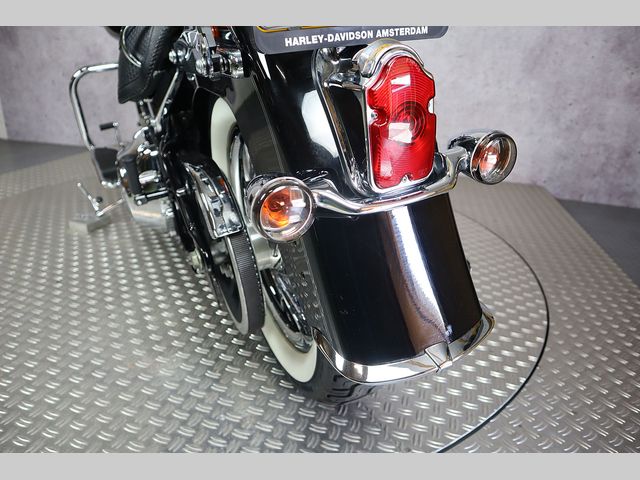 harley-davidson - softail-deluxe-flstn