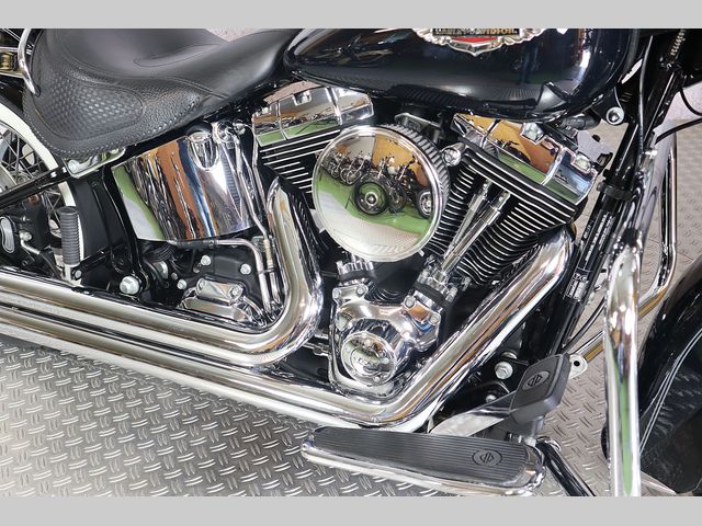 harley-davidson - softail-deluxe-flstn
