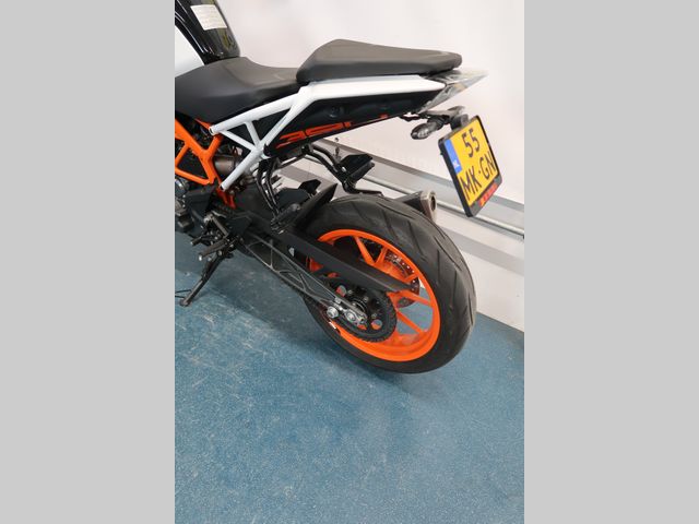 ktm - 390-duke-abs