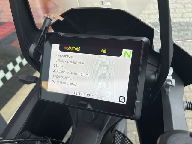 ktm - 1290-super-adventure-s