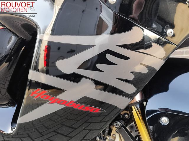 suzuki - gsx-r-1300-hayabusa