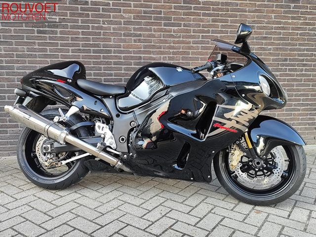 suzuki - gsx-r-1300-hayabusa