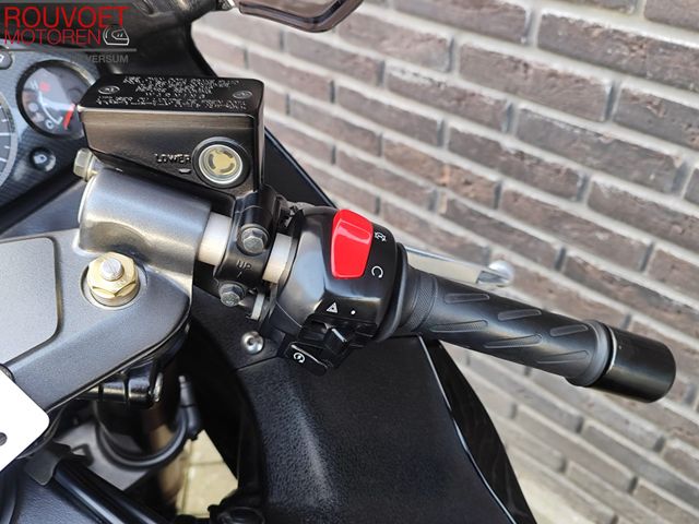 suzuki - gsx-r-1300-hayabusa