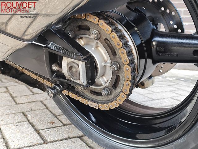 suzuki - gsx-r-1300-hayabusa