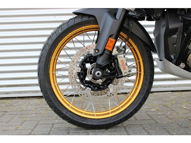 bmw - r-1300-gs-adventure