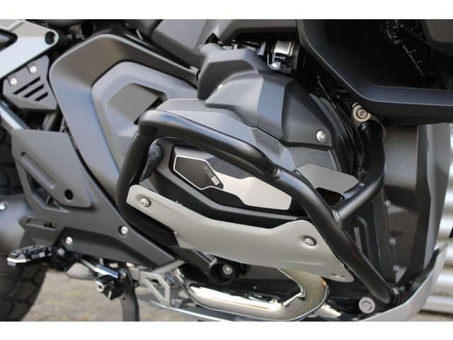 bmw - r-1300-gs-adventure