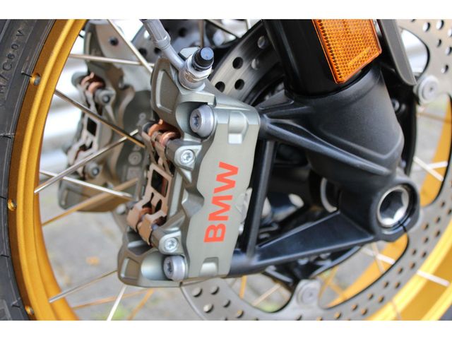 bmw - r-1300-gs-adventure