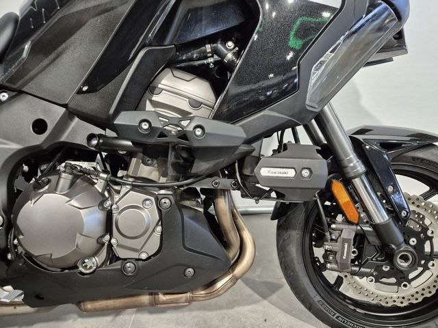 kawasaki - versys-1000-se-grand-tourer