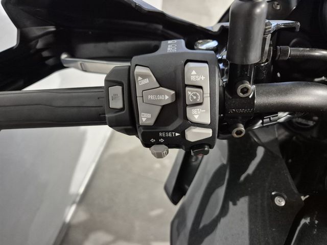 kawasaki - versys-1000-se-grand-tourer