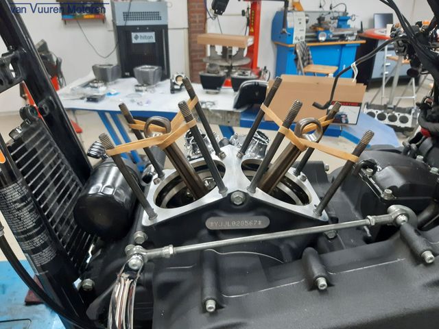 harley-davidson - softail-standard-fxst