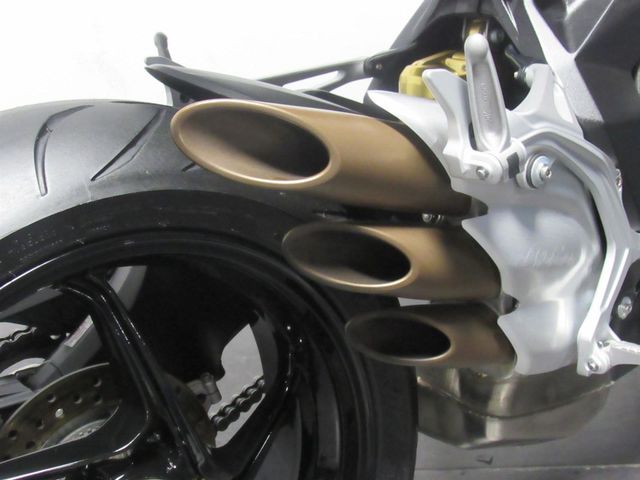 mv-agusta - brutale-800