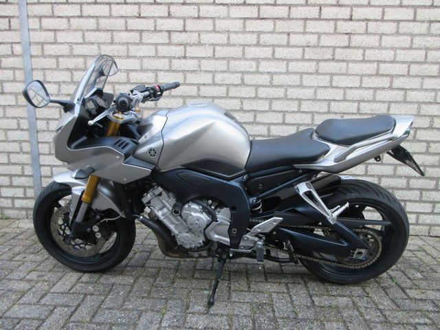 yamaha - fz-1