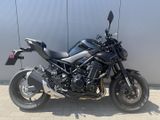 KAWASAKI Z900