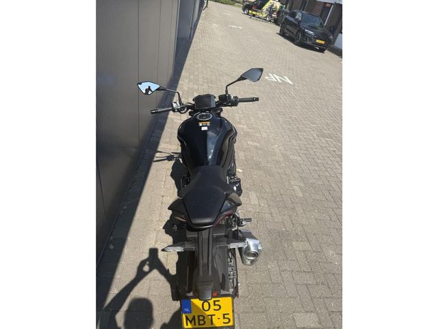 kawasaki - z900