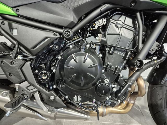 kawasaki - z650-s