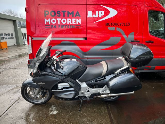 honda - st-1300-pan-european-abs