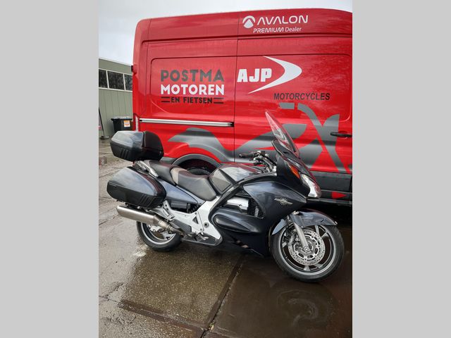 honda - st-1300-pan-european-abs