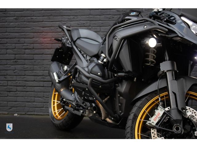 bmw - r-1300-gs-triple-black