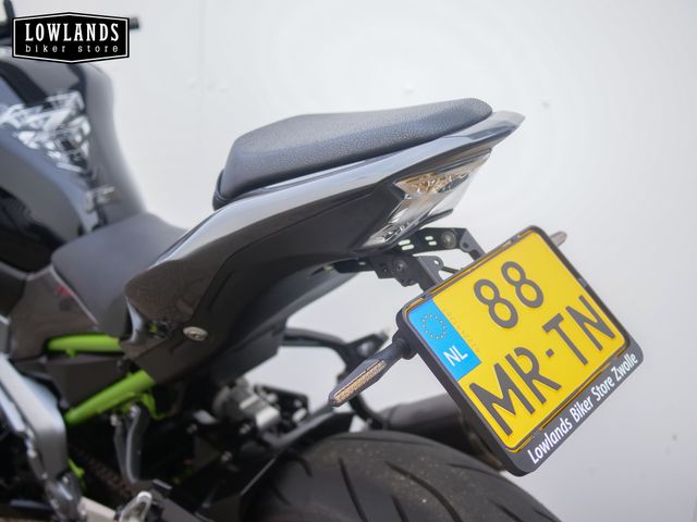 kawasaki - z900