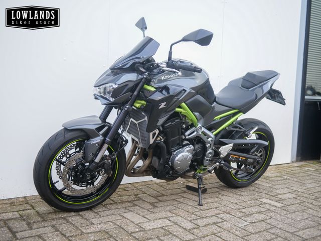 kawasaki - z900