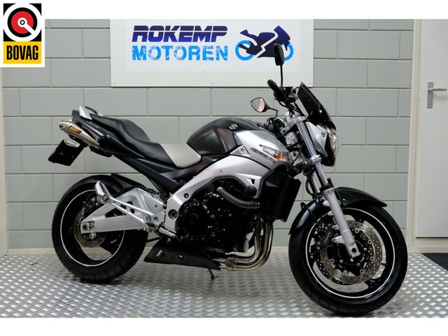 suzuki - gsr-600