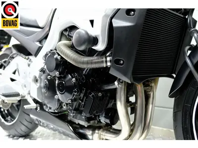 SUZUKI GSR 600 – foto 3