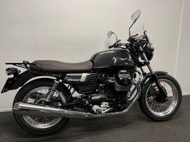 moto-guzzi - v-7-iii-special