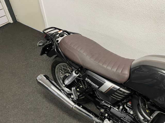 moto-guzzi - v-7-iii-special