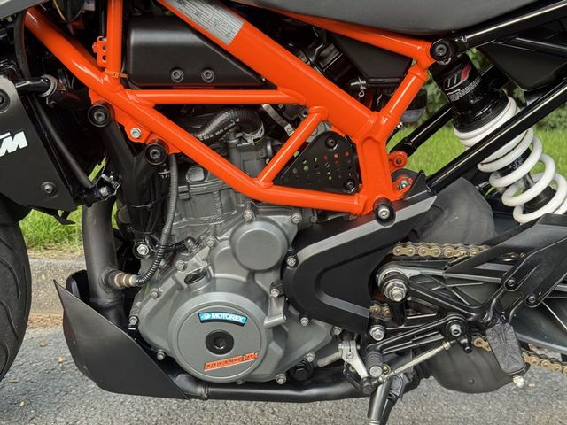 ktm - 390-duke