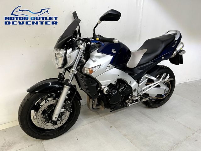 suzuki - gsr-600